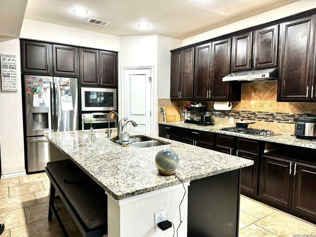 7631 McKinney Hills, San Antonio, TX 78254