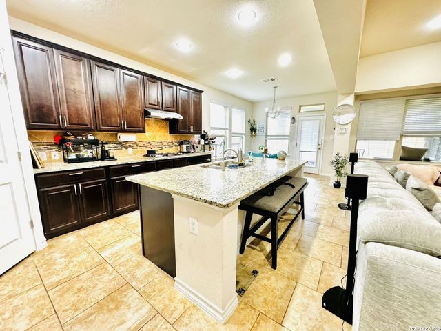 7631 McKinney Hills, San Antonio, TX 78254