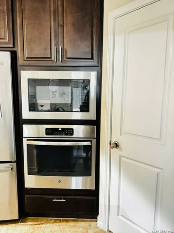 7631 McKinney Hills, San Antonio, TX 78254