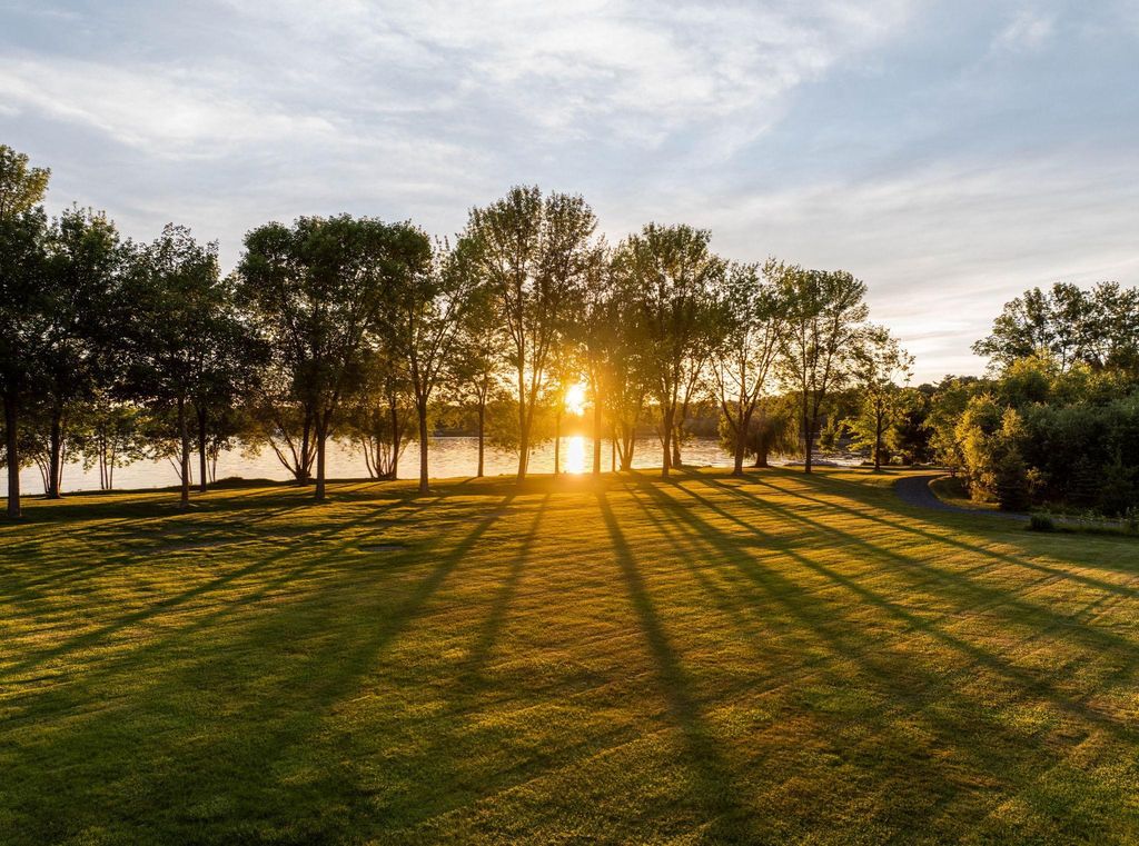 1365 Bracketts Point Road, Wayzata, MN 55391 — photo 4