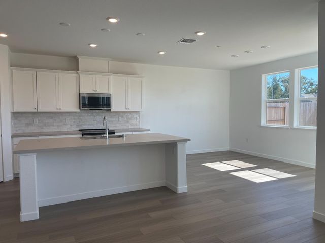 8484 Cottonseed Way, Elk Grove, CA 95624