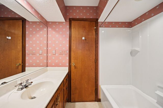 13898 Wagram Road NW, Pickerington, OH 43147