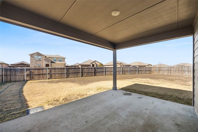 501 Farmhouse Lane, Josephine, TX 75189