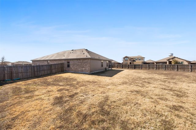 501 Farmhouse Lane, Josephine, TX 75189