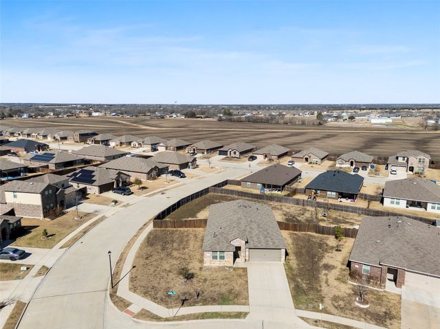 501 Farmhouse Lane, Josephine, TX 75189