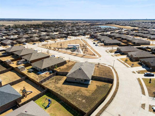 501 Farmhouse Lane, Josephine, TX 75189