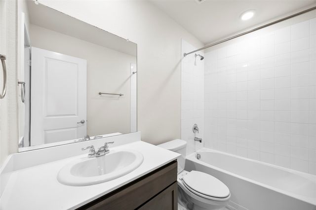 501 Farmhouse Lane, Josephine, TX 75189