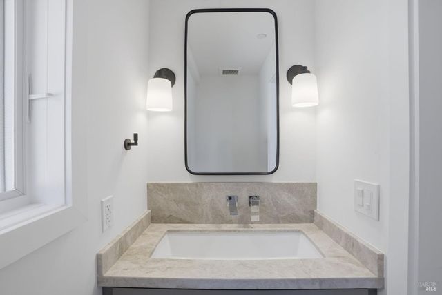 416 Richardson St, Sausalito, CA 94965