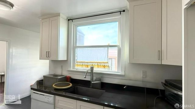 2036 Noriega Street, San Francisco, CA 94122