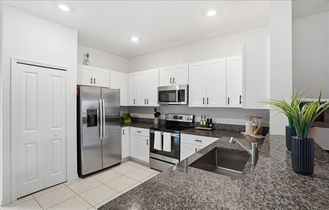 10336 TRUMPET HONEYSUCKLE WAY, San Antonio, FL 33576