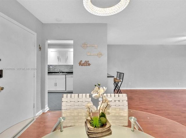 4731 NW 10th Court 316, Plantation, FL 33313