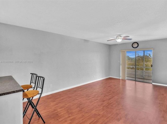 4731 NW 10th Court 316, Plantation, FL 33313