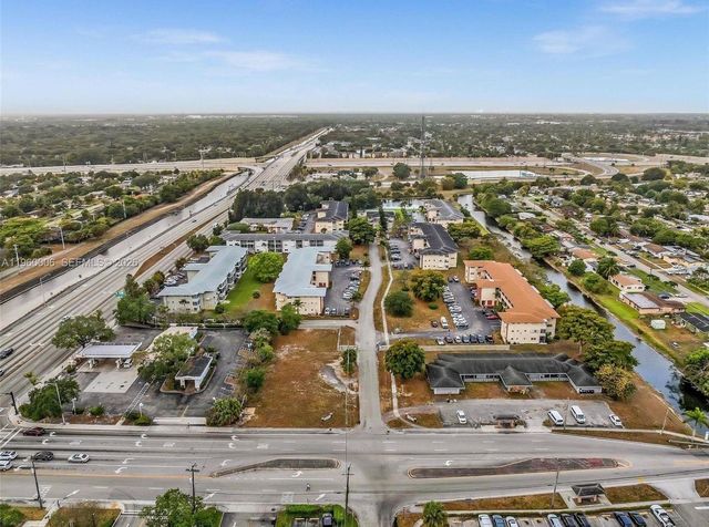 4731 NW 10th Court 316, Plantation, FL 33313