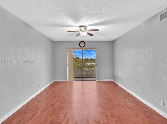 4731 NW 10th Court 316, Plantation, FL 33313