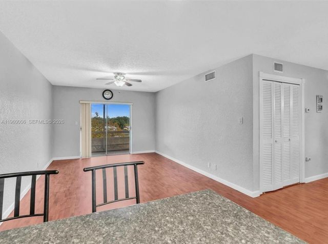 4731 NW 10th Court 316, Plantation, FL 33313
