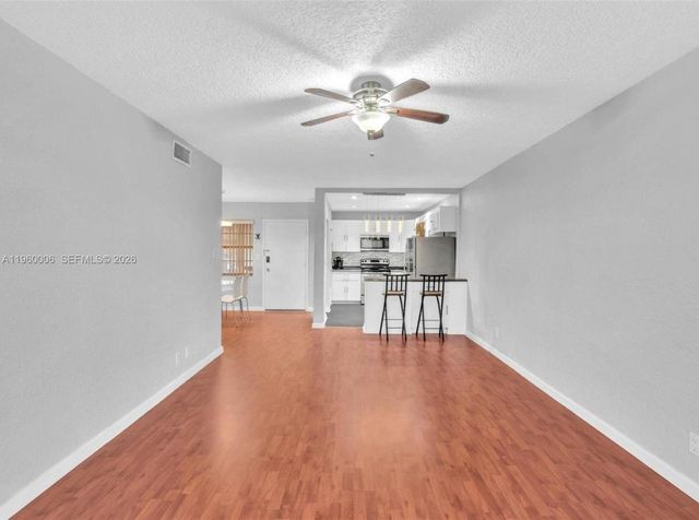 4731 NW 10th Court 316, Plantation, FL 33313