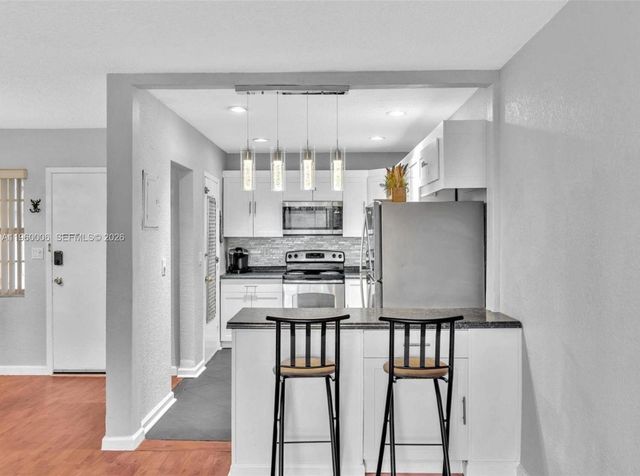 4731 NW 10th Court 316, Plantation, FL 33313