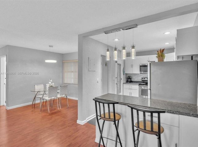 4731 NW 10th Court 316, Plantation, FL 33313