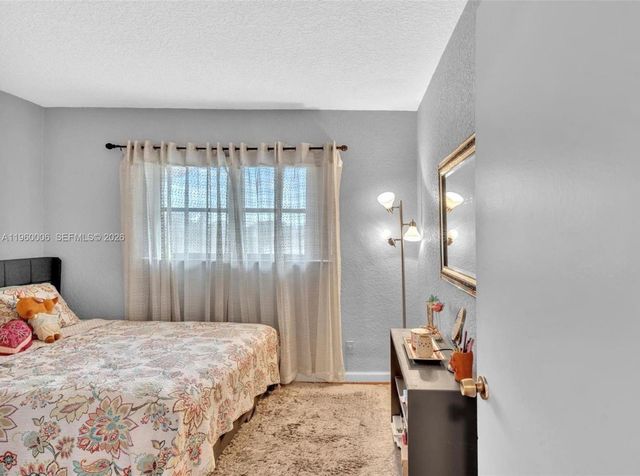 4731 NW 10th Court 316, Plantation, FL 33313