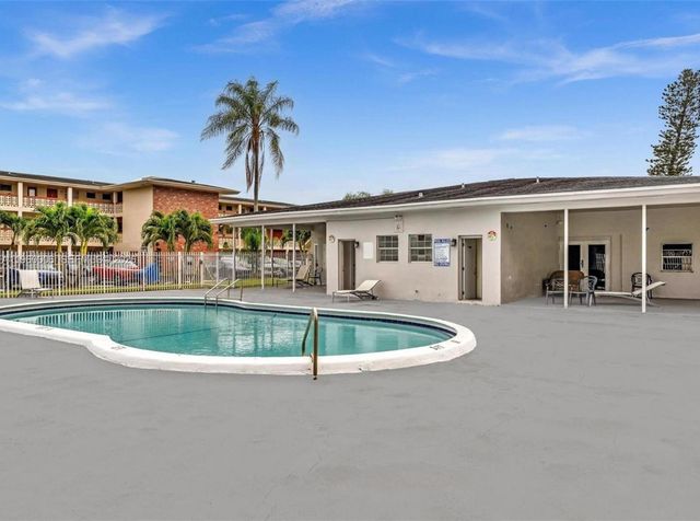 4731 NW 10th Court 316, Plantation, FL 33313