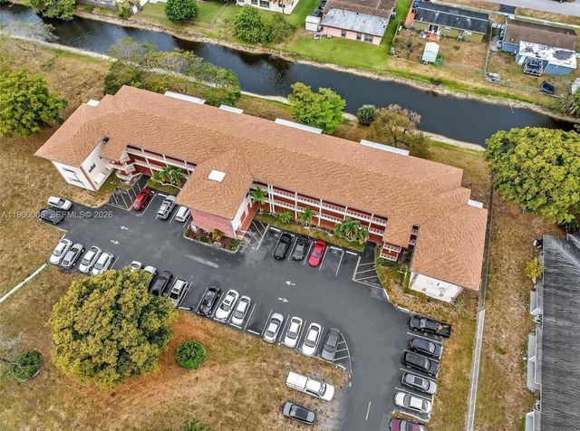 4731 NW 10th Court 316, Plantation, FL 33313