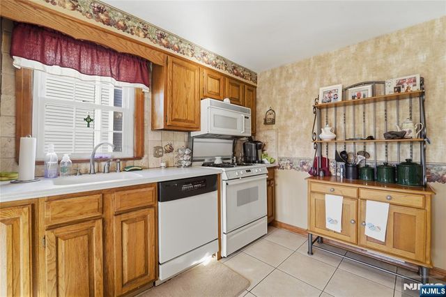 21 Park Place, Kearny, NJ 07032