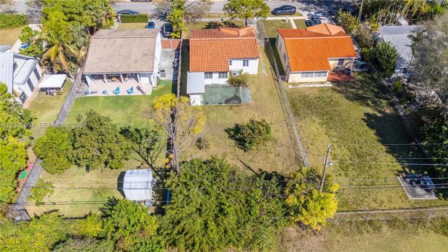 5730 SW 42nd Ter, South Miami, FL 33155