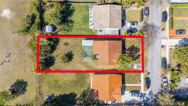 5730 SW 42nd Ter, South Miami, FL 33155