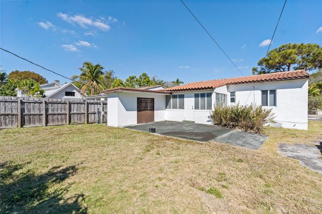 5730 SW 42nd Ter, South Miami, FL 33155