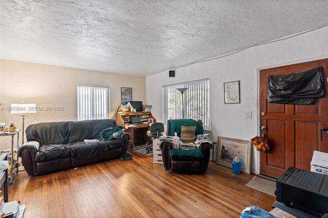 5730 SW 42nd Ter, South Miami, FL 33155