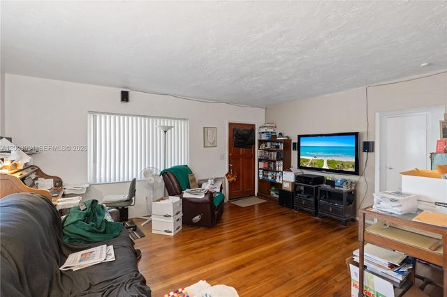 5730 SW 42nd Ter, South Miami, FL 33155