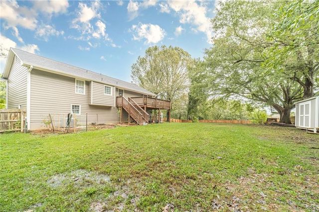 27 Creek View Drive, Hoschton, GA 30548
