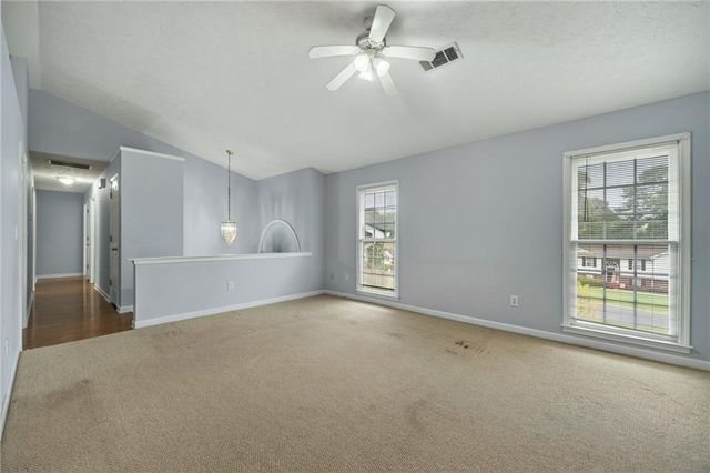 27 Creek View Drive, Hoschton, GA 30548