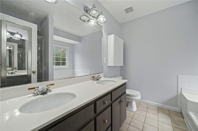 27 Creek View Drive, Hoschton, GA 30548