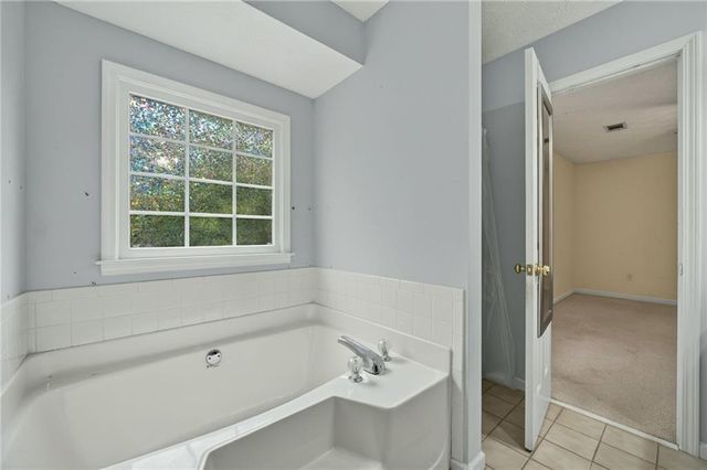 27 Creek View Drive, Hoschton, GA 30548