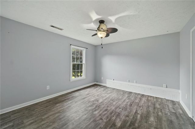 27 Creek View Drive, Hoschton, GA 30548