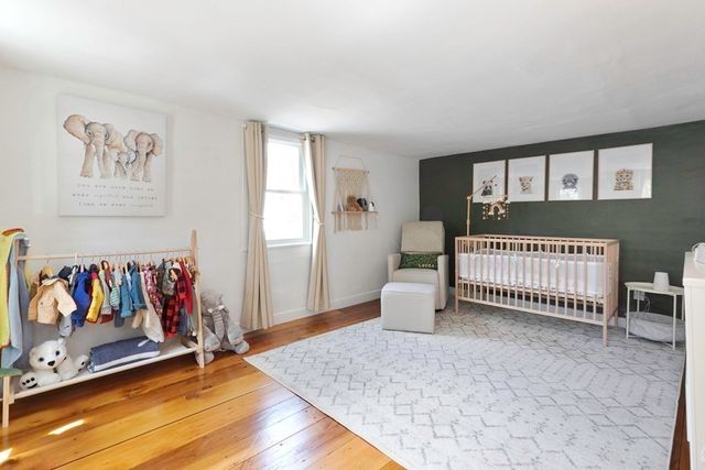 54 Ashland St, Newburyport, MA 01950