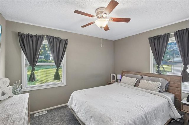 317 N Cochise Drive, Independence, MO 64056