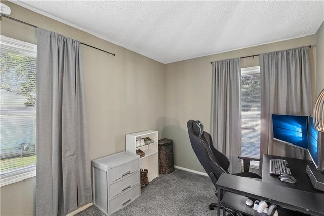 317 N Cochise Drive, Independence, MO 64056