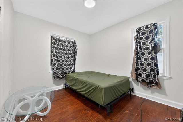 19345 Omira Street, Highland Park, MI 48203