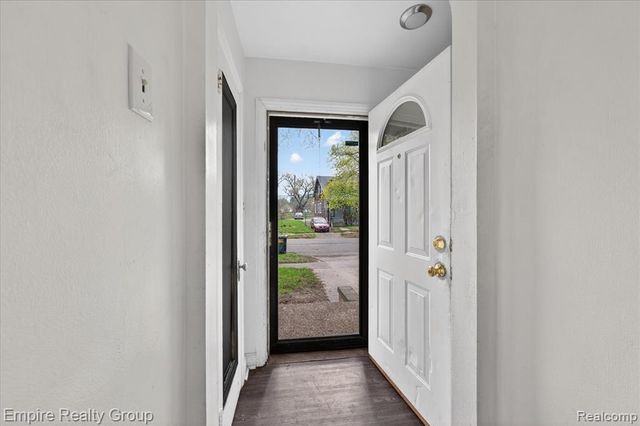 19345 Omira Street, Highland Park, MI 48203