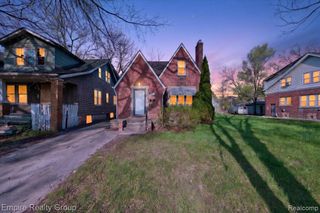 19345 Omira Street, Highland Park, MI 48203