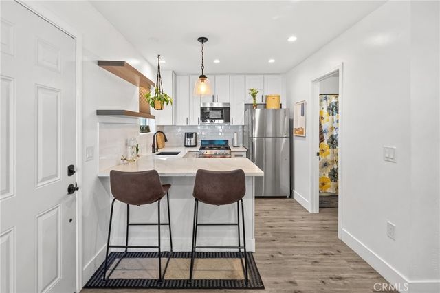 27497 Yellow Wood Way, Murrieta, CA 92562