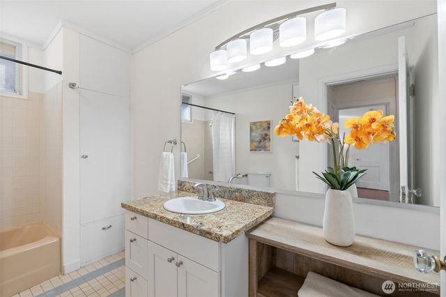 2926 W Blaine Street, Seattle, WA 98199