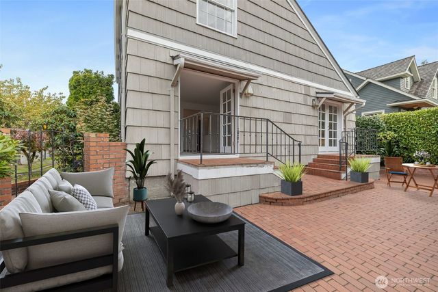 2926 W Blaine Street, Seattle, WA 98199