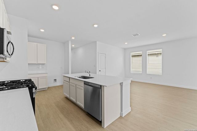 9414 Dassler Springs, Converse, TX 78109