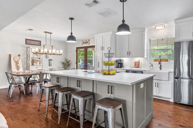 2155 NE County Road 2200, Mount Vernon, TX 75487