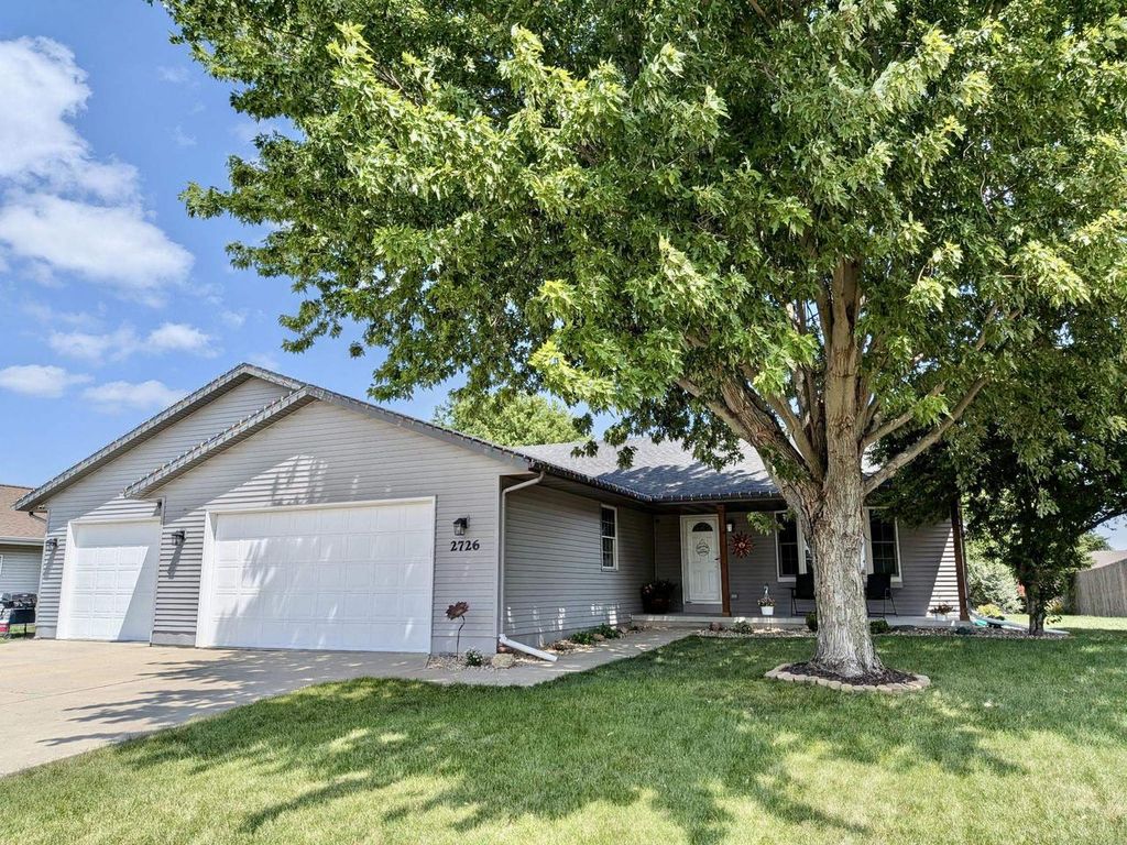 2726 Autumn Lane, Janesville, WI 53546