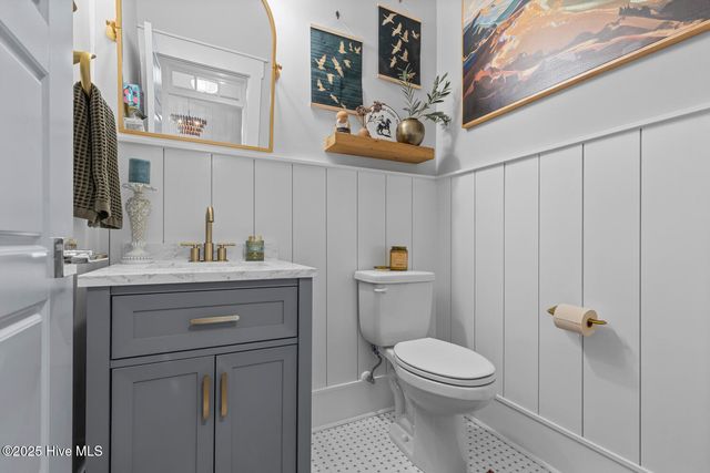 592 Moss Lake Lane, Holly Ridge, NC 28445