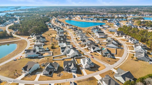 592 Moss Lake Lane, Holly Ridge, NC 28445